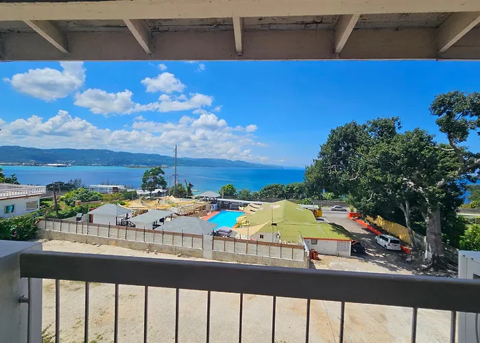 Appartement Oceanview At Montego Gardens
